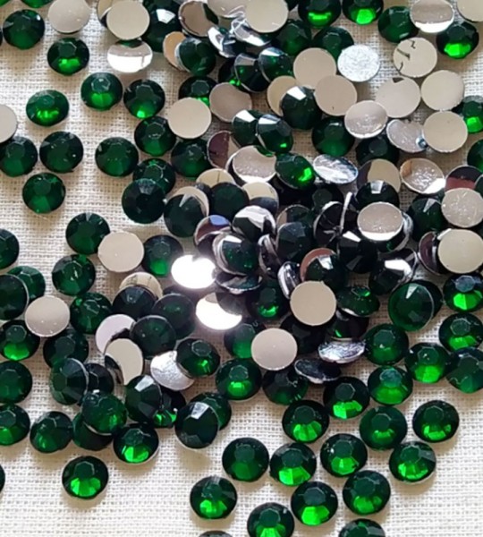 Green Round Shape Stone For Art & Craft 4mm